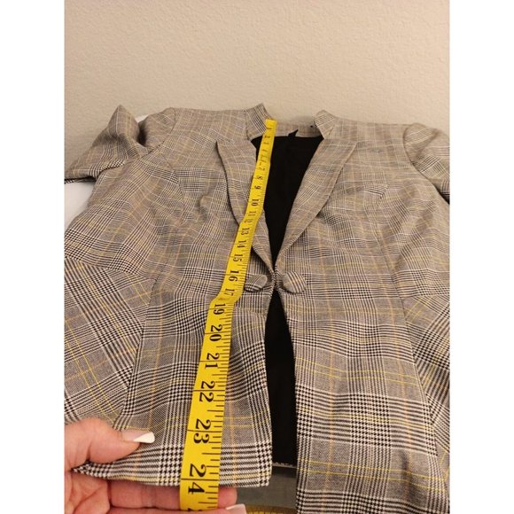 Women's White house Black market plaid Blazer W/ Pockets Size 12 - Picture 12 of 12